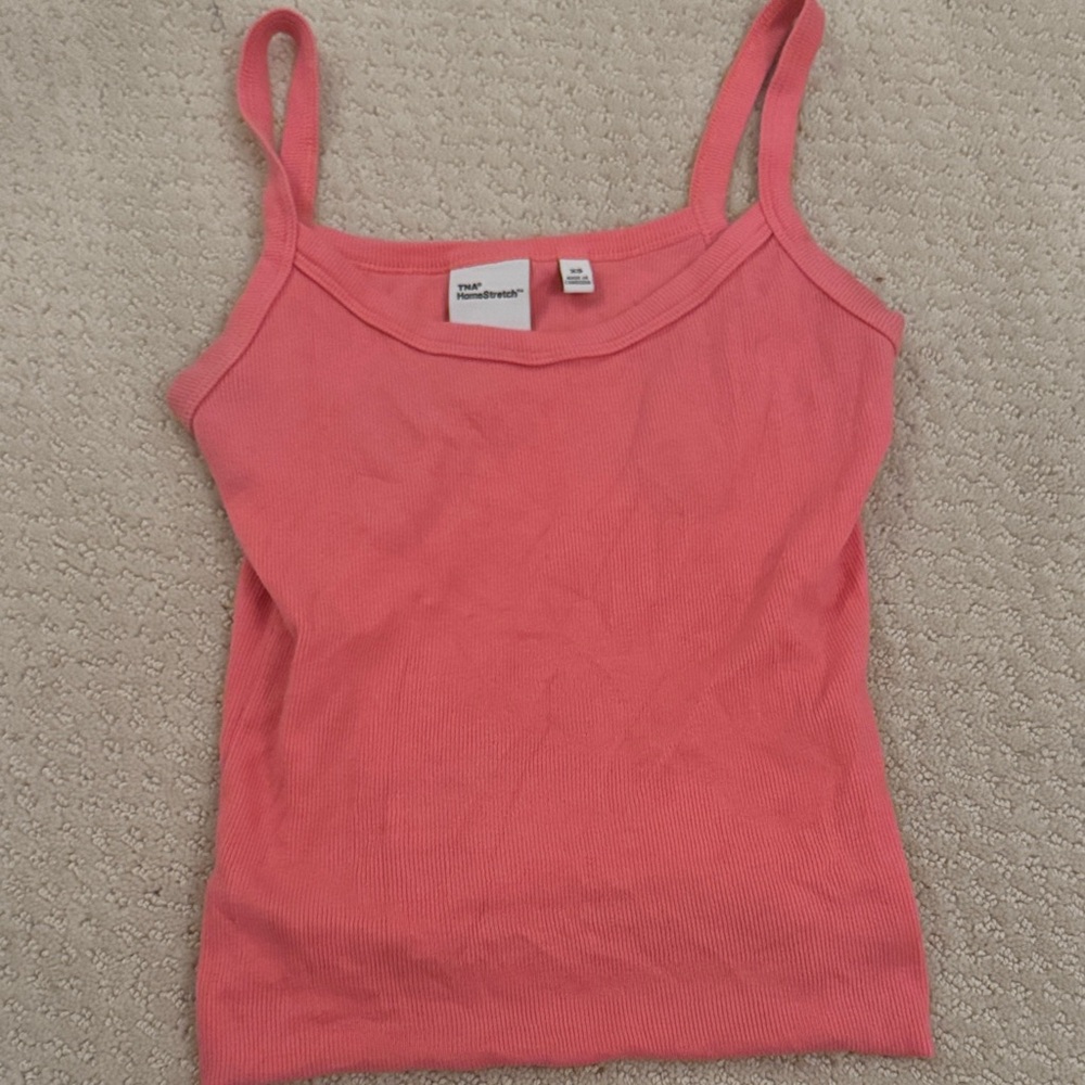 Aritizia pink tank top